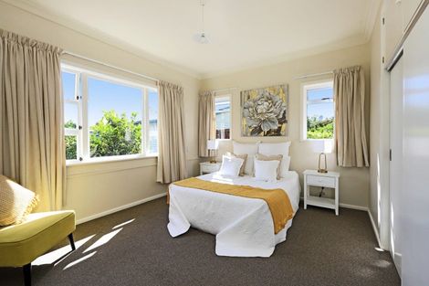 Photo of property in 8 Neeve Road, Taradale, Napier, 4112