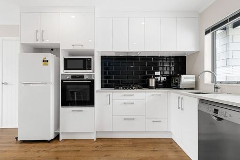 Photo of property in 2/7 Rutherford Street, Chedworth, Hamilton, 3210