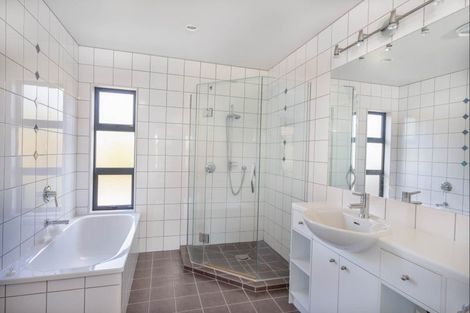 Photo of property in 2/9 Alberta Street, Acacia Bay, Taupo, 3330