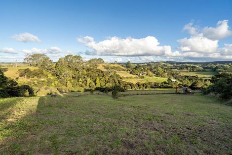 Photo of property in 244b Blackbridge Road, Dairy Flat, 0794