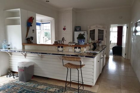 Photo of property in 5 Lindum Terrace, Roseneath, Wellington, 6011