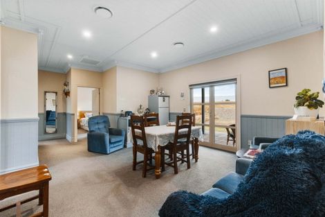 Photo of property in 11 Half Time Close, Omakau, 9376