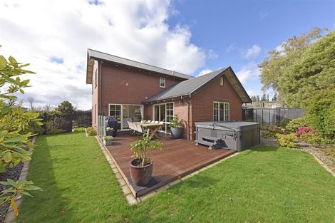 Photo of property in 9 Strathmore Gardens, Burwood, Christchurch, 8061