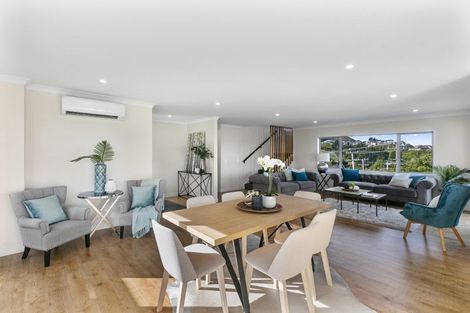 Photo of property in 4 Poto Road, Normandale, Lower Hutt, 5010