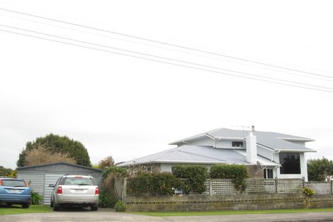 Photo of property in 46 Dixon Street, Oakura, 4314