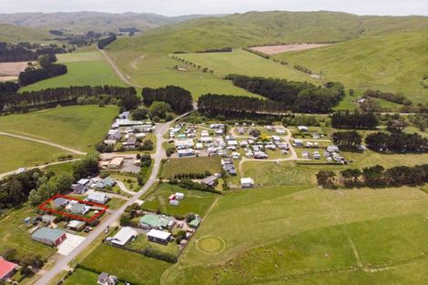 Photo of property in 30 Seaview Road, Herbertville, Dannevirke, 4970