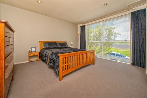 Photo of property in 24 Zabeel Crescent, Takanini, 2112