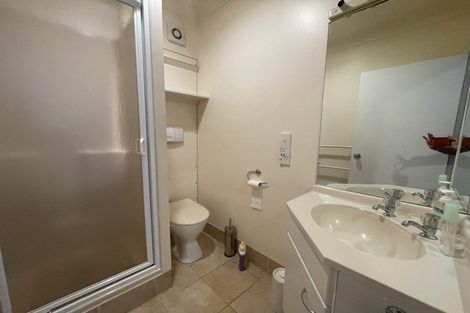 Photo of property in 1/31 Bayview Road, Browns Bay, Auckland, 0630