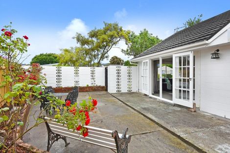 Photo of property in 13 Akron Grove, Totara Park, Upper Hutt, 5018