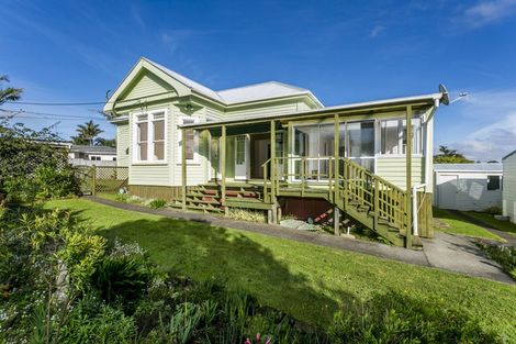Photo of property in 120 Eskdale Road, Birkdale, Auckland, 0626