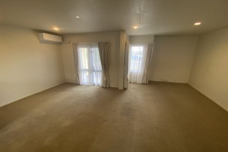 Photo of property in 5 Mt Lebanon Lane, Henderson, Auckland, 0612