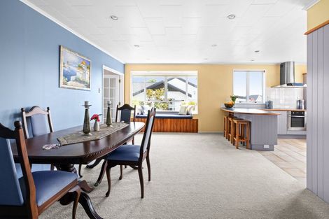 Photo of property in 39 Lucknow Road, Havelock North, 4130