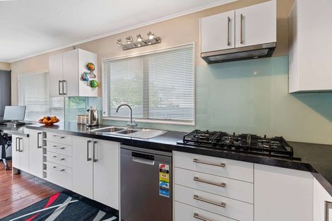 Photo of property in 52 Treadwell Street, Springvale, Whanganui, 4501