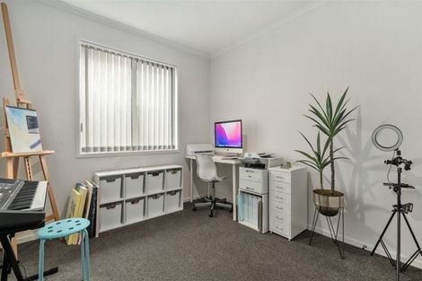 Photo of property in 11 Rainey Crescent, Papamoa Beach, Papamoa, 3118