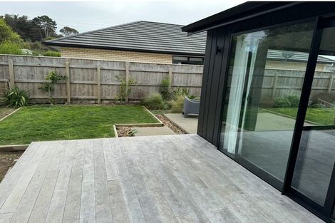 Photo of property in 8 Kaiwaru Place, Waikanae, 5036