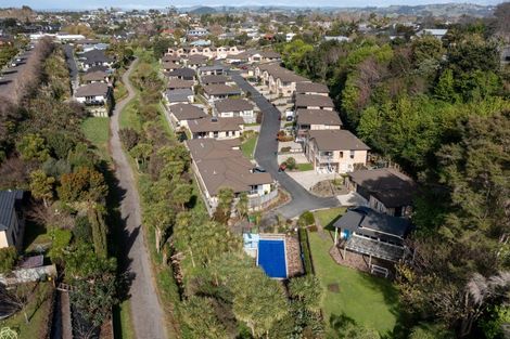 Photo of property in 19/19 Glencarron Place, Bethlehem, Tauranga, 3110