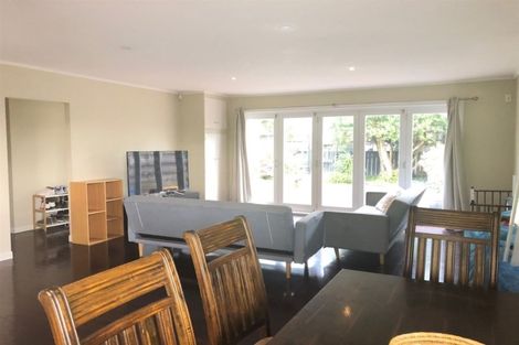 Photo of property in 17 Beverly Place, New Lynn, Auckland, 0600