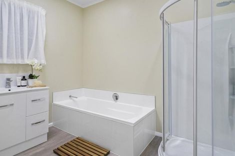 Photo of property in 72 Manuka Street, Lansdowne, Masterton, 5810