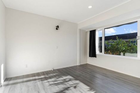 Photo of property in 2/10 Omana Road, Papatoetoe, Auckland, 2025