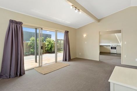 Photo of property in 4 Gloucester Road, Mount Maunganui, 3116