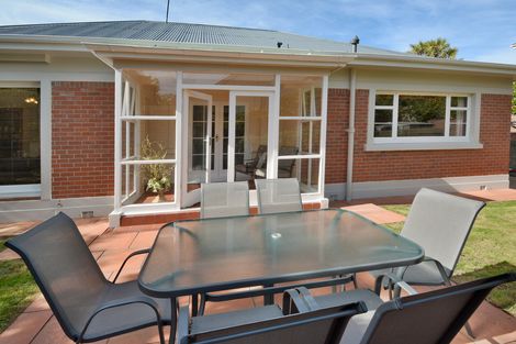 Photo of property in 2 Mcgeorge Avenue, Mornington, Dunedin, 9011