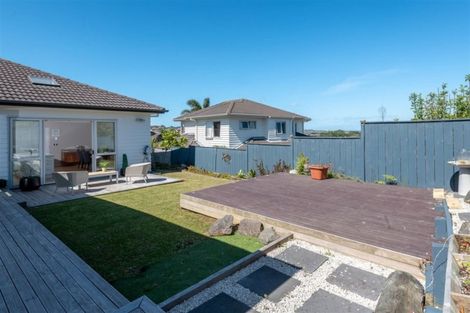 Photo of property in 8 Bilancia Place, Flat Bush, Auckland, 2016