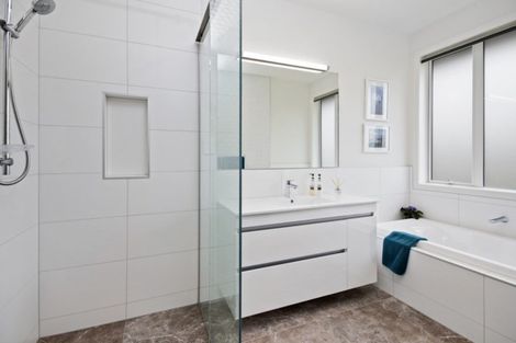 Photo of property in 98 Huia Road, Pokeno, 2472