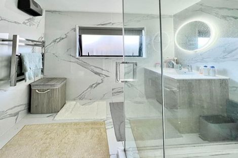 Photo of property in 46a Golfland Drive, Golflands, Auckland, 2013