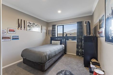 Photo of property in 64 Puhara Avenue, Parklands, Christchurch, 8083