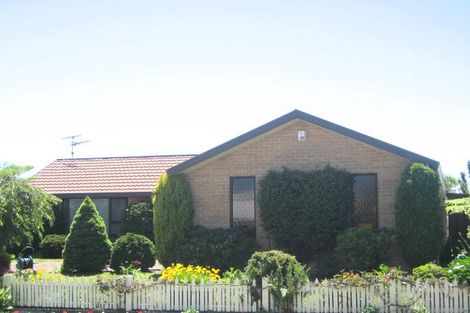 Photo of property in 6 Ben Nevis Drive, Broomfield, Christchurch, 8042