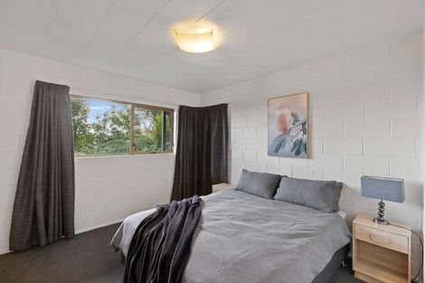 Photo of property in 53 Island Bay Road, Beach Haven, Auckland, 0626