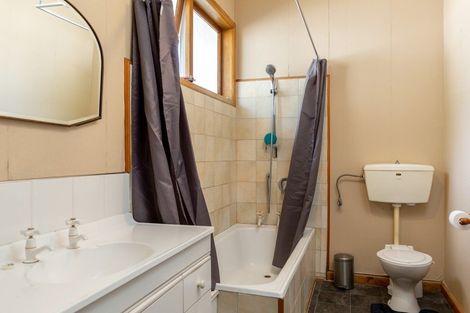 Photo of property in 32 Eltham Road, Blenheim, 7201