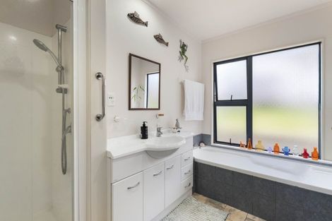 Photo of property in 108 Tobie Place, Whangamata, 3620