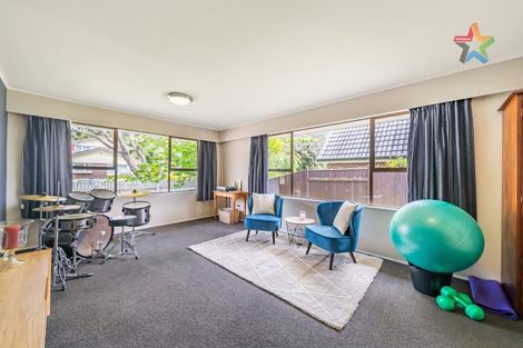 Photo of property in 25 Waddington Drive, Naenae, Lower Hutt, 5011