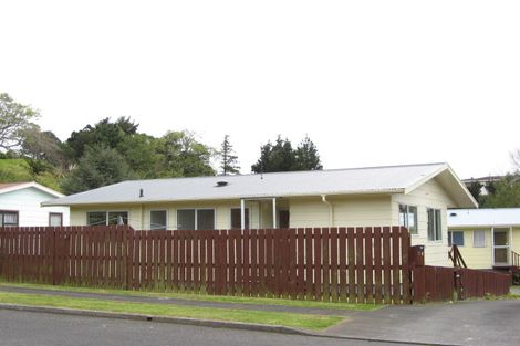 Photo of property in 4a Brixham Place, Merrilands, New Plymouth, 4312