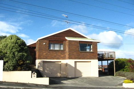 Photo of property in 16 Albion Street, Shiel Hill, Dunedin, 9013