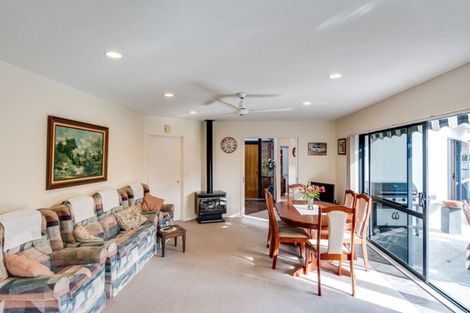 Photo of property in 4 Regent Way, Taradale, Napier, 4112