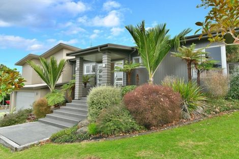 Photo of property in 2 Andre Rise, Stanmore Bay, Whangaparaoa, 0932