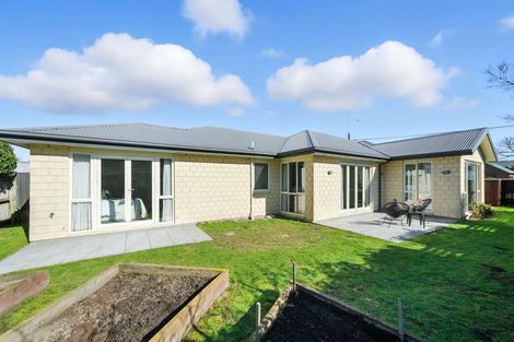 Photo of property in 36 Withells Road, Avonhead, Christchurch, 8042