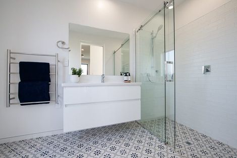 Photo of property in 15 Maclennan Farm Lane, Kaukapakapa, 0871