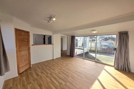 Photo of property in 373 Saint Aubyn Street, Moturoa, New Plymouth, 4310