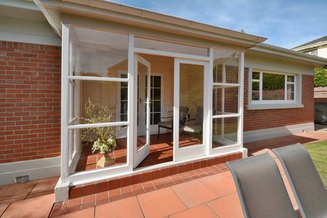 Photo of property in 2 Mcgeorge Avenue, Mornington, Dunedin, 9011