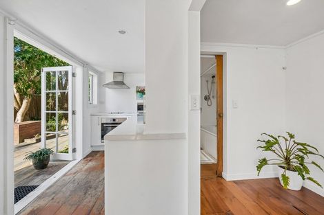 Photo of property in 5 Allenby Avenue, Devonport, Auckland, 0624