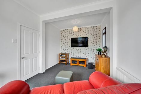 Photo of property in 283 Carrington Street, Vogeltown, New Plymouth, 4310