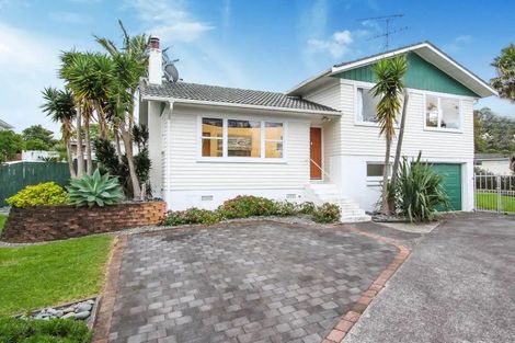 Photo of property in 10 Beldon Place, Pakuranga Heights, Auckland, 2010