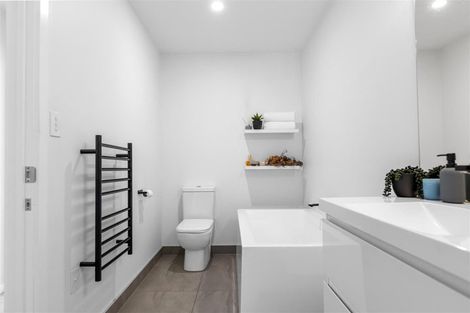 Photo of property in 27 Greenvale Place, Welcome Bay, Tauranga, 3112