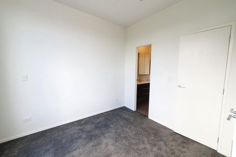 Photo of property in 4/2a Walsall Street, Avondale, Auckland, 1026