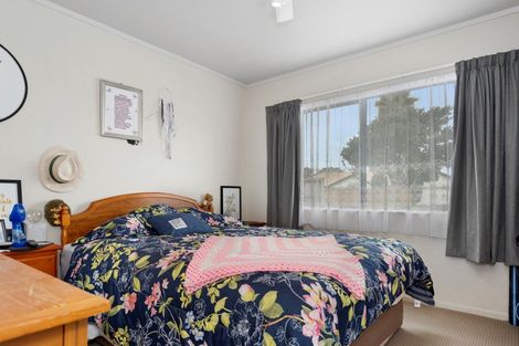 Photo of property in 2 Aldermen Avenue, Papamoa Beach, Papamoa, 3118