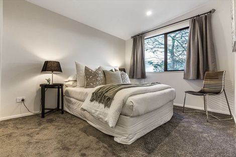 Photo of property in 7b Ballial Place, West Harbour, Auckland, 0618