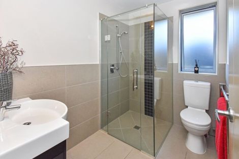 Photo of property in 12 Tuakura Way, The Gardens, Auckland, 2105